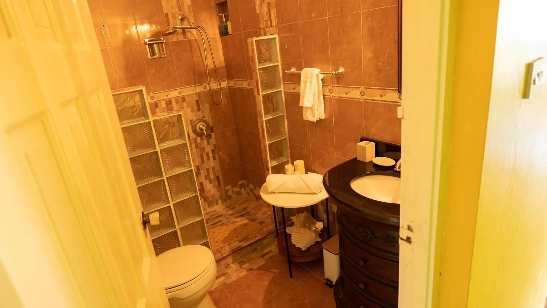 Apartamento Kingston - 2 Beds - 2 Bathrooms - Pool - Parking Jamaica